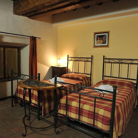 Hotel La Corte Correzzola Habitación foto